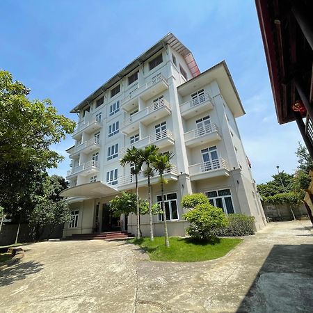 Thien Binh Hotel Hòa Bình Exterior foto