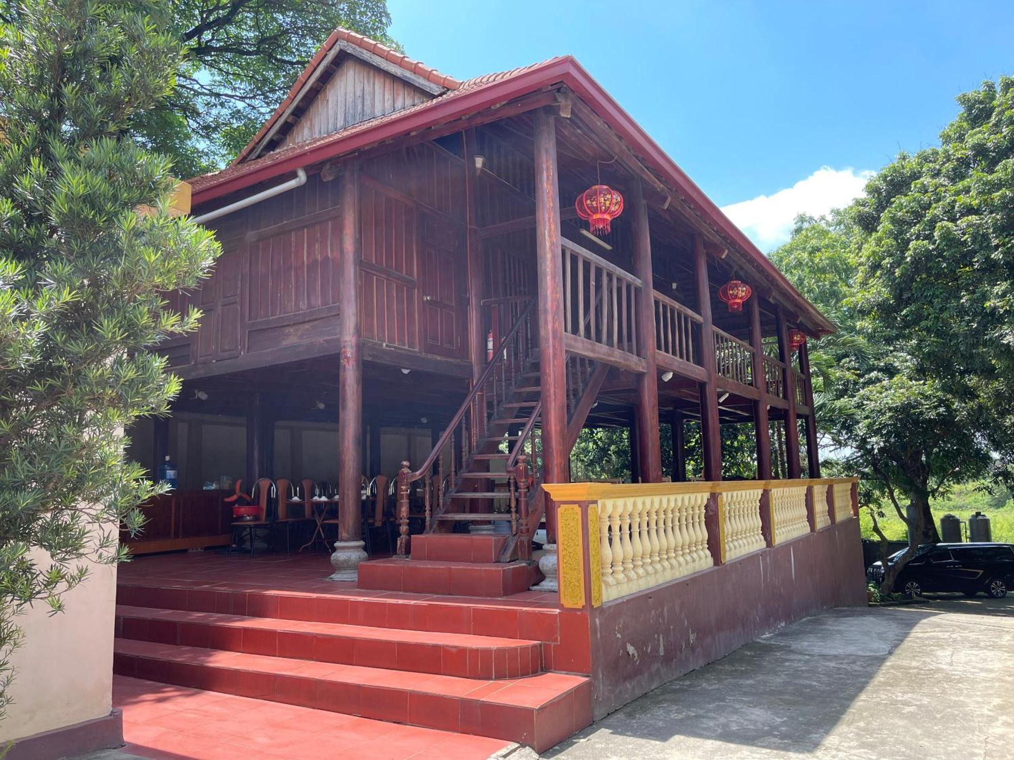 Thien Binh Hotel Hòa Bình Exterior foto